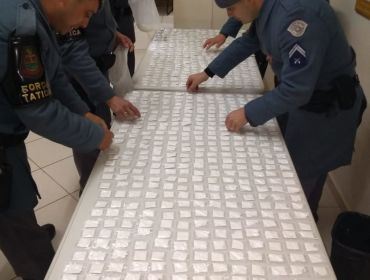 Força Tática prende traficantes com mais de R$ 40 mil em cocaína