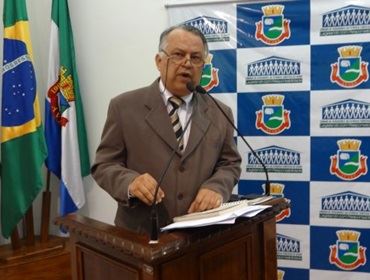  Dr. Ernesto quer sinalização no Bairro São Rogério para evitar acidentes
