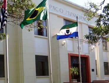Serviços essenciais à população prosseguem graças ao equilíbrio das contas municipais