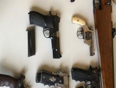 POLÍCIA MILITAR APREENDE VÁRIAS ARMAS DE FOGO EM TENTATIVA DE SUICÍDIO EM AVARÉ