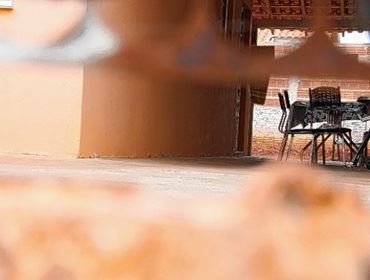  Casa de PM é atacada em Promissão