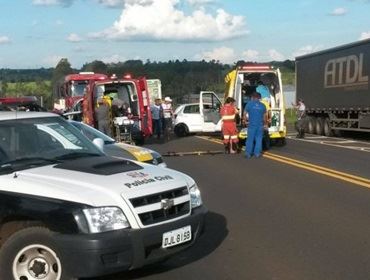 Acidente com 4 veículos interdita rodovia em Avaré 