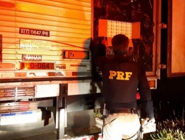 Motorista é preso com carga de cigarro que seria entregue em Avaré