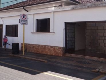 Albergue noturno em novo endereço.