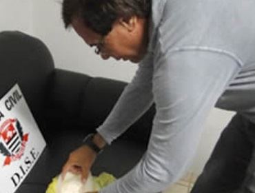 DISE DE BOTUCATU SOB O COMANDO DO DR. PAULO BUCHIGNANI FAZEM APREENSÃO DE DROGAS NO PÁTEO DA POLÍCIA