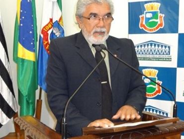 Vereador Francisco Barreto solicita informações sobre ampliação da Zona Azul no Município