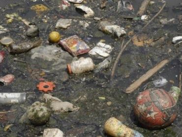 PESCADORES DEIXAM LIXOS NA ORLA DE RIOS - REPRESAS