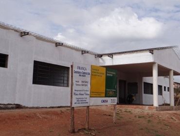 POIO NOVAES FAZENDO NOVAS OBRAS