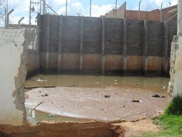 MORADORES DO COMDOMÍNIO VILA SERENA ? (V. ESPERANÇA) ESTÃO EM PÂNICO.