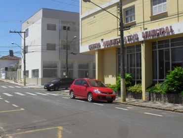CADÊ A FISCALIZAÇÃO DA PREFEITURA DE AVARÉ ?
