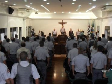POLÍCIA MILITAR  DE AVARÉ DISTRIBUI  LÁUREA, GALARDÕES.