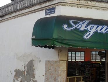 PADARIA ÁGUABOA DE ÁGUAS DE STA. BÁRBA TEM O PÃOZINHO COM  MANTEIGA  MAIS  CARO  DA  REGIÃO.