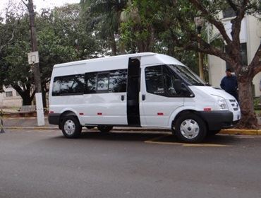 PREFEITURA TEM MAIS DOIS VEÍCULOS PARA O TRANSPORTE ESCOLAR