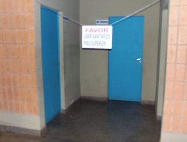 Administrador do Terminal Rodoiário de Avaré não permite o uso do banheiro novo.