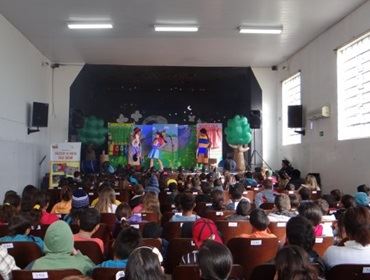 ?PROJETO? ESTRADA PARA A CIDADANIA APRESENTA TEATRO EM AVARÉ.