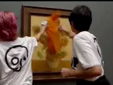 Vândalos arremessam sopa em famosa pintura de Van Gogh (veja o vídeo)