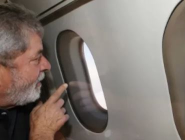 Com apenas uma frase, jornalista desmonta toda a farsa petista