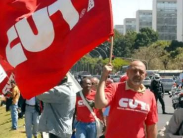 PT está preparando “surpresa” bilionária para colocar na conta do trabalhador