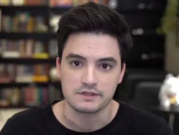 Hacker invade rede social de Felipe Neto, descobre algo espantoso e faz alerta