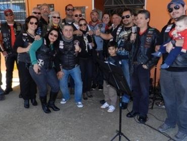 MOTOCICLISTAS REALIZAM AÇÃO BENEFICENTE