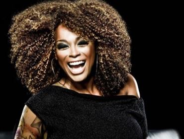 Paula Lima foi destaque ontem na Fampop