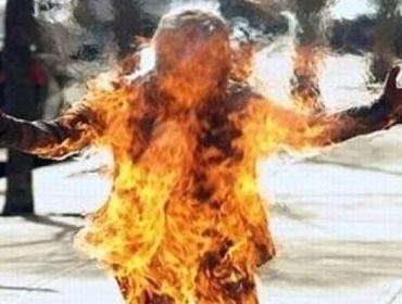 MULHER FOI PRESA SUSPEITA DE ATEAR FOGO NO MARIDO NA  V.  MARTINS  EM  AVARÉ.