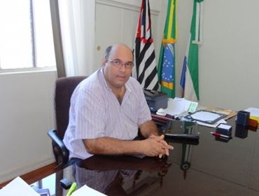Prefeitura prevê aumento de salário  para os funcionários municipais