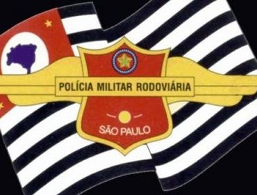 CAPOTAMENTO NA CURVA DA STA. ROSA DO ARANDU MORRE UM E OUTRO FICA EM ESTADO GRAVE.