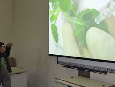 PROFESSOR JAPONÊS FAZ VISITA A UNESP - BOTUCATU