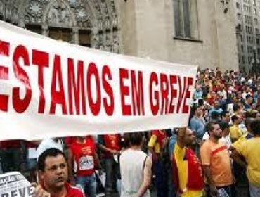 PROFESSORES PROMETEM PARALISAR DIA 19 DE ABRIL