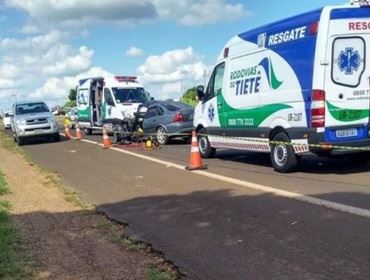 Acidente entre carro e caminhão deixa um morto em rodovia