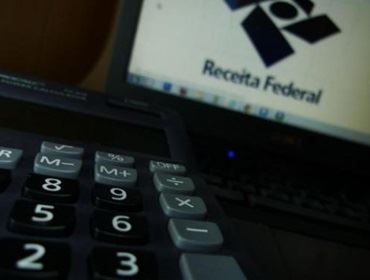 Receita recebe declaração do Imposto de Renda de quem perdeu o prazo