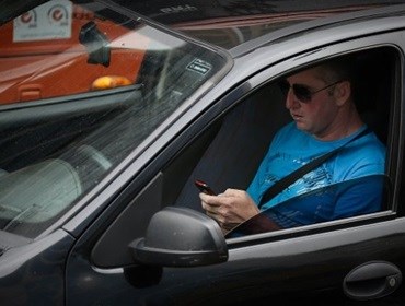 Multas de trânsito terão alta de até 66%; usar celular será infração gravíssima