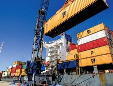 Balança comercial tem superávit de US$ 4,861 bilhões