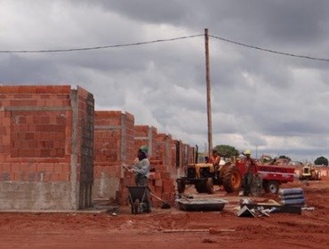 MORADORES EM ÁREA DE RISCO TERÃO PREFERÊNCIA